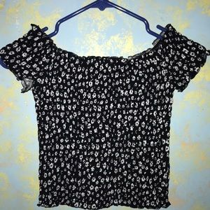 PacSun Cropped off-the shoulder top 🦋